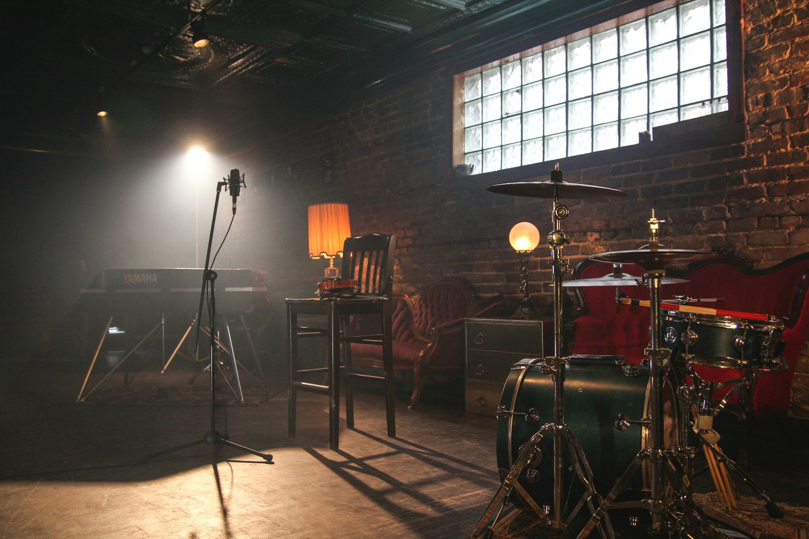 How to Discover Local Live Music and Support Small Venues